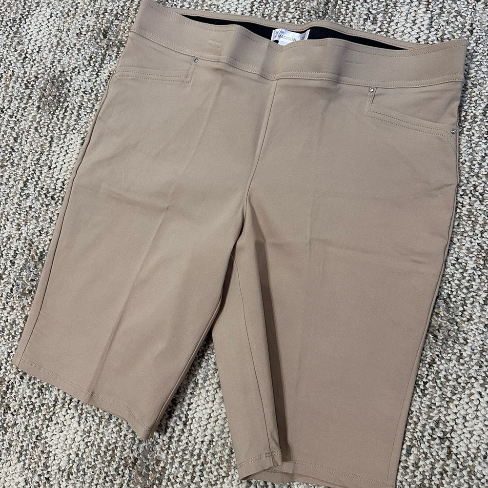 Madison Women's Beige Bermudas